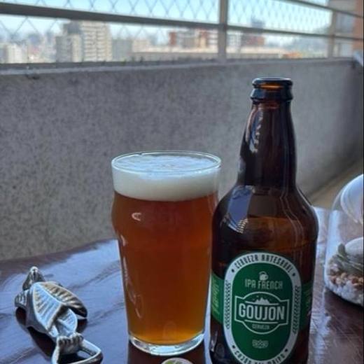IPA French Goujon servida en vaso